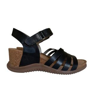 Bionica Wedge Black Leather Sandal